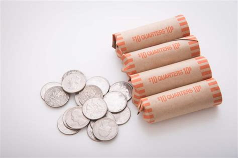 How Much Does A Roll Of Quarters Weigh? (Explained)