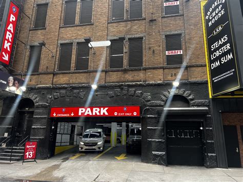 Guide to Businesses and Services on West 47th Street 35