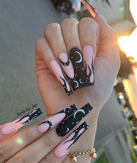 Evon Yen Vuong On Instagram How Beautiful This Set Is By Nails By