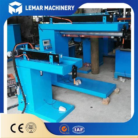 China Customized Automatic Longitudinal Seam Welding Machine