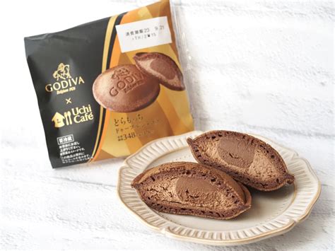 濃厚チョコandもちもち食感の組み合わせ！ローソン「uchi Café×godiva どらもっち ドゥーブルショコラ」