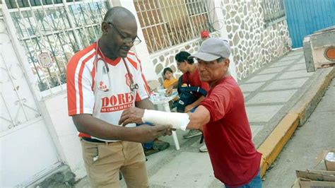 Asisten médicos cubanos a más de cinco mil mexicanos tras Otis Radio