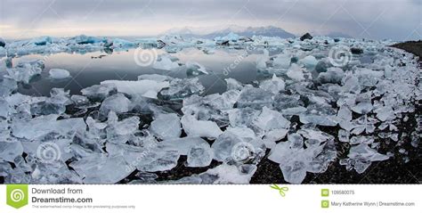 Icebergs En La Laguna Del Glaciar Imagen De Archivo Imagen De