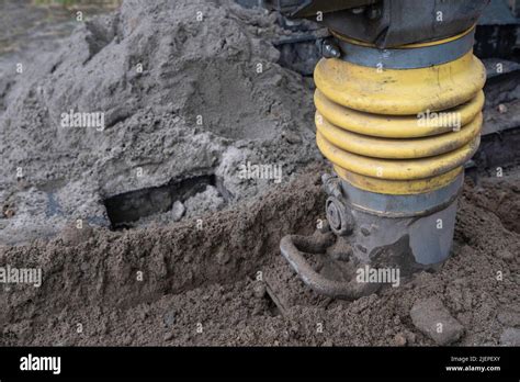 Vibrating Compaction Machine Hi Res Stock Photography And Images Alamy