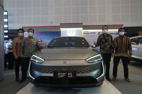 Dfsk Pamer Mobil Listrik Keren Seres Sf5 Di Giias Surabaya 2021