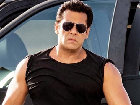 Salman Khan Birthday जन्मदिन के मौके पर भाईजान देंगे फैंस को तोहफा