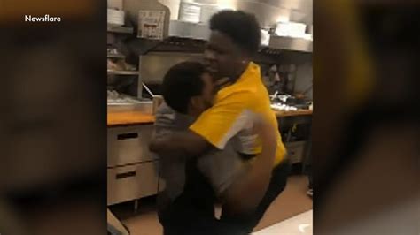 Waffle House Employee Brandishes Knives During Fight With Fellow