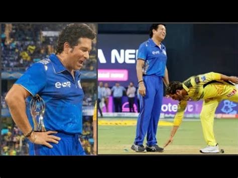 Sachin Tendulkar Shocking Reaction When Ms Dhoni Touch His Feat During