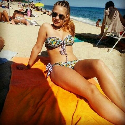 4 Hot Sexy Laura Gallego Bikini Pics