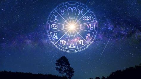 Moon Sign Astrology & Meaning By Birth Date