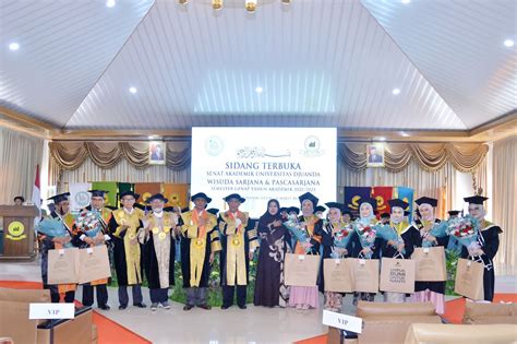 Membangun Insan Berilmu Dan Bertauhid Unida Lantik Wisudawan