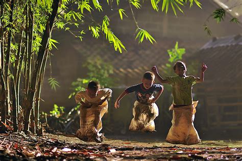 Sack Race Alex Hanoko Flickr