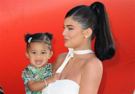 Kylie Jenner Et Sa Fille Stormi Posent En Couverture De Vogue