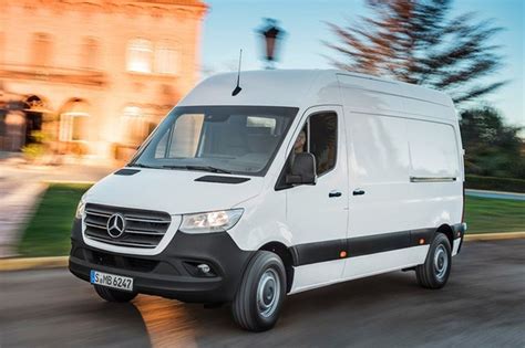 Mercedes Sprinter De Nova Gera O Tem Desenho Registrado Mas Chega S