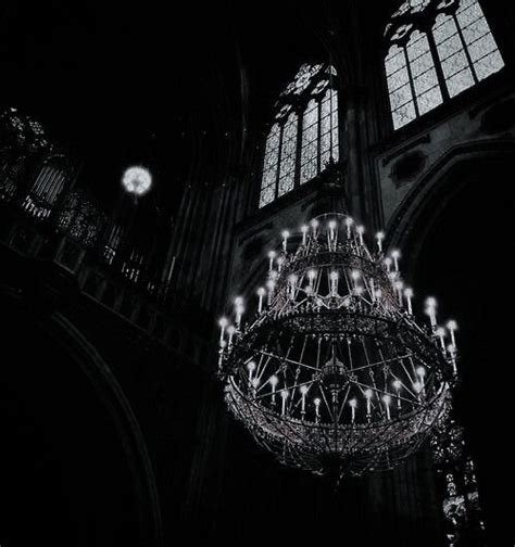 Pin by 𝐤𝐚𝐲𝐥𝐞𝐞 on lit devils night Gothic aesthetic Dark castle