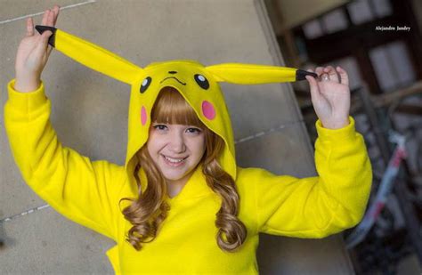 Pikachu girl cosplay | Animoe