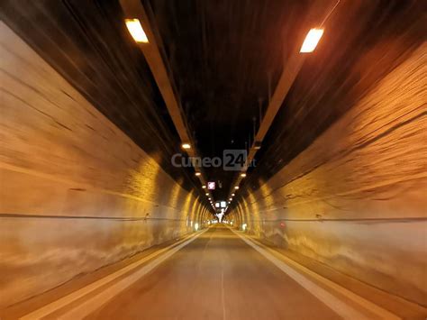 Riaperto Il Tunnel Di Tenda Cuneo