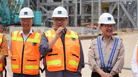 Menko Airlangga Optimistis Smelter Freeport Rampung Desember 2023