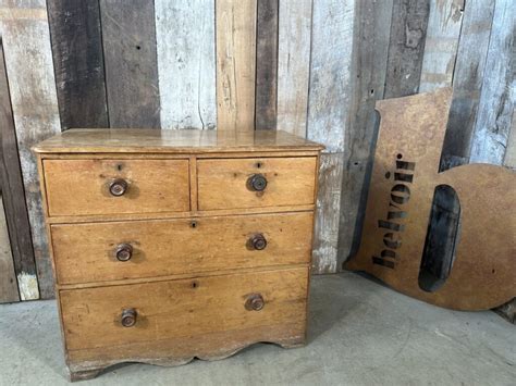 Antique Victorian Pine Two Over Two Chest Of Drawers C 1850 Belvoir