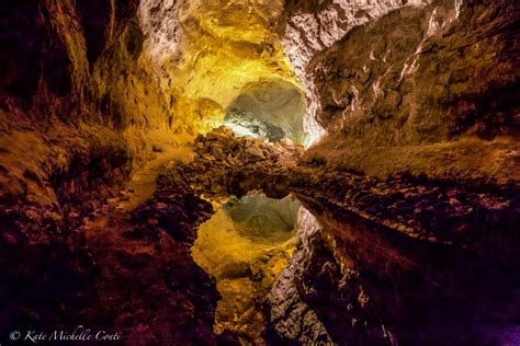 Cueva de los Verdes: inside a volcanic tunnel • The Italian Chica