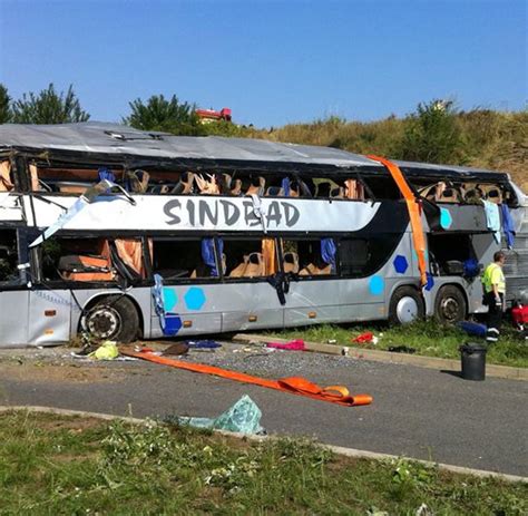 Zehn Tote Schwerer Verkehrsunfall Auf Der Autobahn A Bilder Fotos