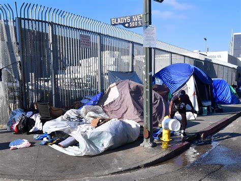 California Gov Newsom Lays Out Framework To Address Homelessness Npr