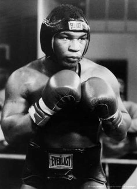 15 Pictures of Mike Tyson When He Was Young