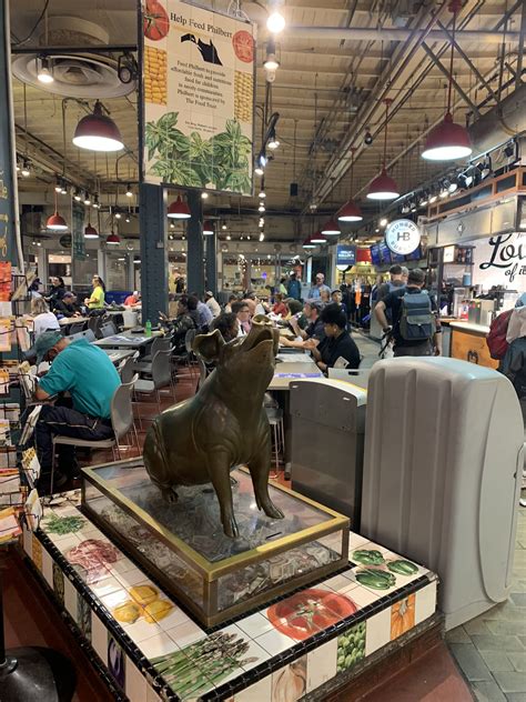 Exploring Philadelphia’s Reading Terminal Market: Food For Days!