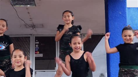 La Espeluca Coreografia Dancing Infantil Twister El Rey Youtube