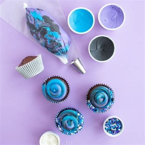 13 Space Themed Cupcake Designs & Flavors (w/Recipes!)