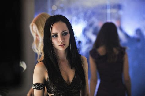 Nikita Ksenia Solo Lost Girl Kenzi Hd Wallpaper Pxfuel