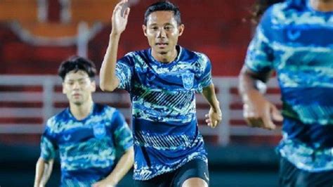 Jelang Persebaya Vs PSIS Semarang Carlos Fortes Out Evan Dimas