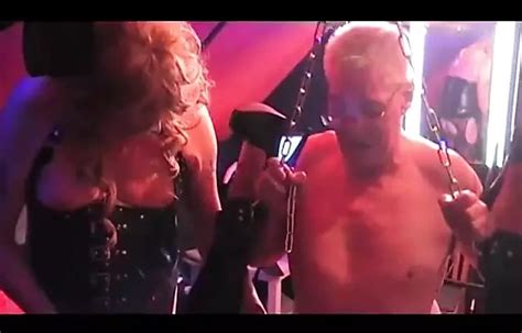 Pis Shemale Pissing Porn Feat Mrs Samantha XHamster