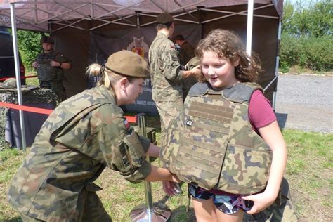 Piknik Militarny w Radomsku z okazji Święta Wojska Polskiego ZDJĘCIA