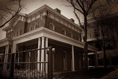 The Haunting of Hull House | Chicago Beautiful