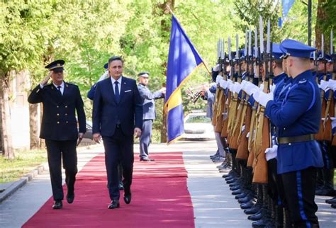 Bećirović Oružane snage BiH jedina legalna vojna sila u našoj državi