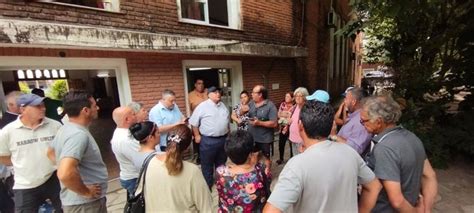 El Intendente Pace O Mario Ishii Se Reuni Con Vecinos Del Barrio La