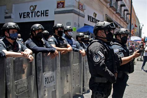 Se Desata Batalla Campal Entre Ambulantes En El Centro De Puebla El Universal Puebla