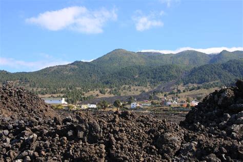 La Palma Volcano, Canary Islands, Spain - Facts & Information ...