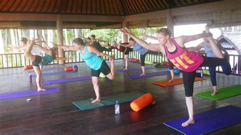 Bali Yoga Retreat 2023: Unwind, Align & Refine - Tracy Gray Yoga