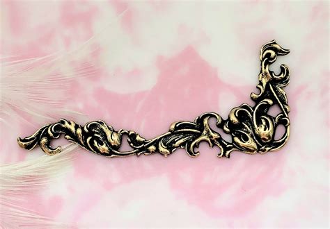 Antique Brass Victorian Floral Leaf Flourish Scroll Corner Stampings Jewelry Ornament Findings C