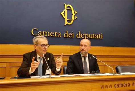 Nasce Lintergruppo Parlamentare Mobilit Ciclabile Italia In Bici