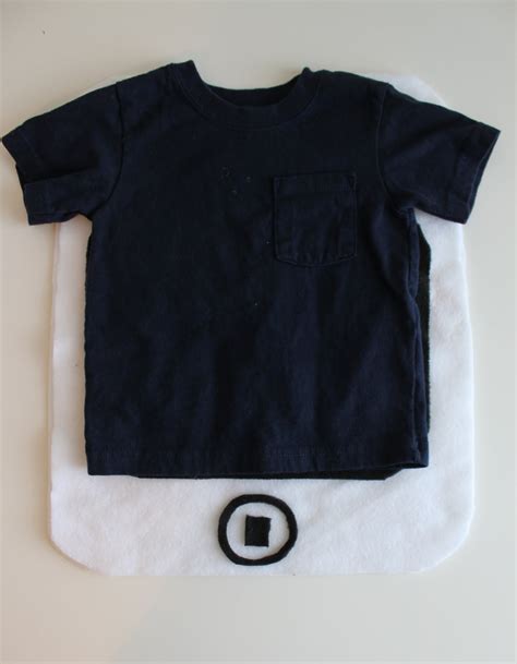 My Own Road: No-Sew iPhone Costume