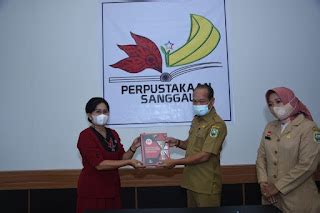 Launching Library Tour Ini Harapan Ketua Dekranasda Kabupaten Sanggau