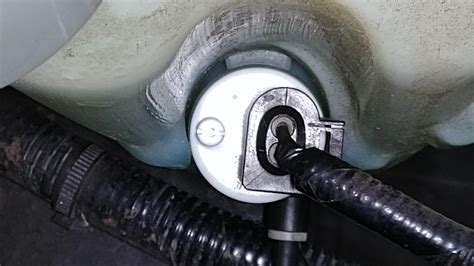 leaking windshield washer fluid | Honda Pilot - Honda Pilot Forums