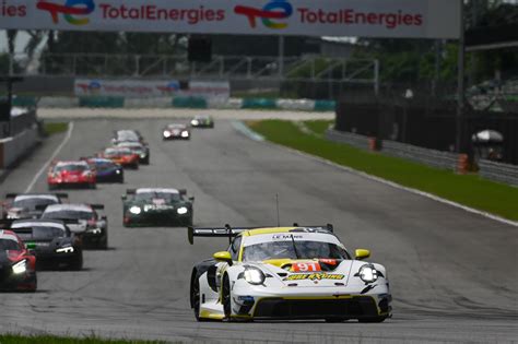 Asian Le Mans Series Pure Rxcing Gewinnt Zweiten Lauf Gt Place