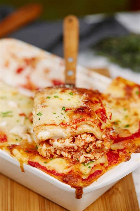 Easy Chicken Lasagna - Casserole Recipes