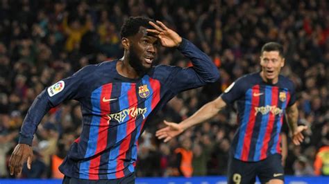 Liga Le Fc Barcelone Arrache La Victoire Dans Le Clasico Et Prend