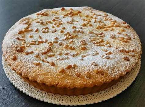 Torta Della Nonna Perfetta Dolce Con Pasta Frolla E Ripieno Di Crema