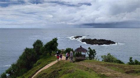 Indahnya Pantai Menganti Tempat Wisata Hits Di Kebumen Yang Jadi